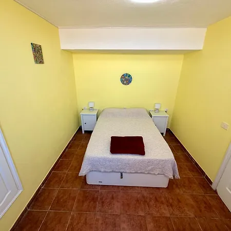 2 Bd With Stunning View *