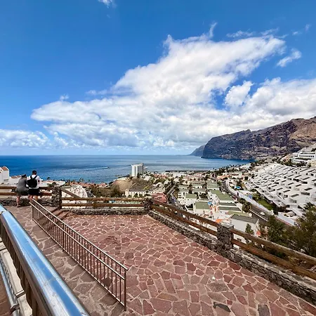 2 Bd With Stunning View דירה *